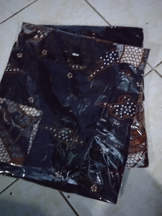 Aghistna Batik - Sania Ruffle Batik Couple Ori Ndoro Jowi Dnt Garansi Termurah Shopee - Sarwendah