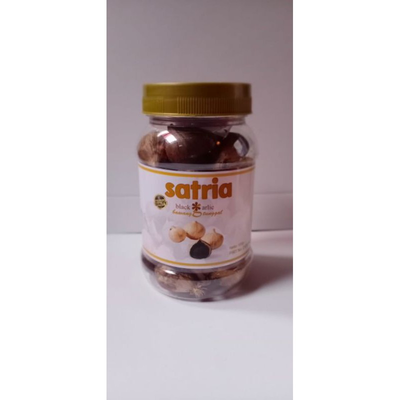 

Bawang Putih Hitam Tunggal Satria 120gr
