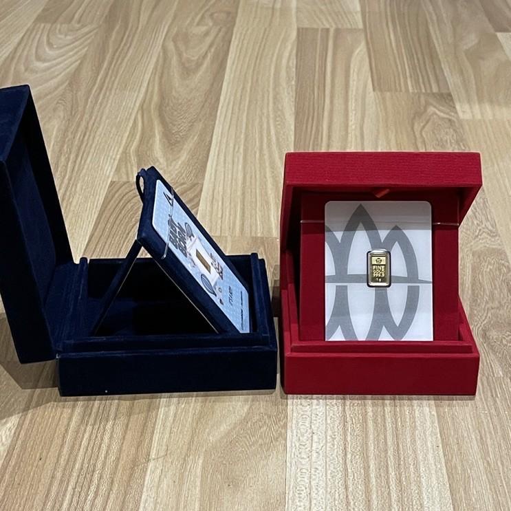 

TWC kotak kado LM bludru gift box velvet untuk mahar kado logam mulia antam lotus archi hartadinata