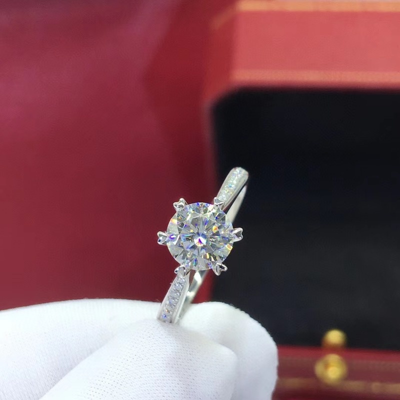 Fashion Inlaid Diamond Ring Simple Elegant Ring