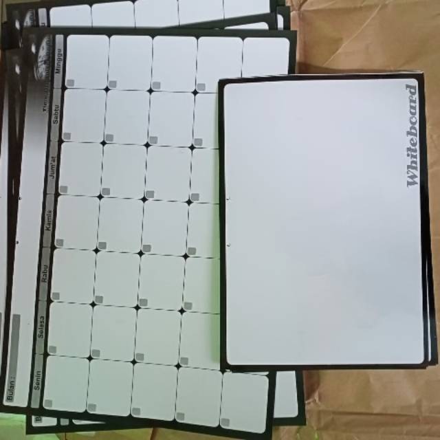 

Paket Whiteboard Karton Besar Kecil bonus Spidol