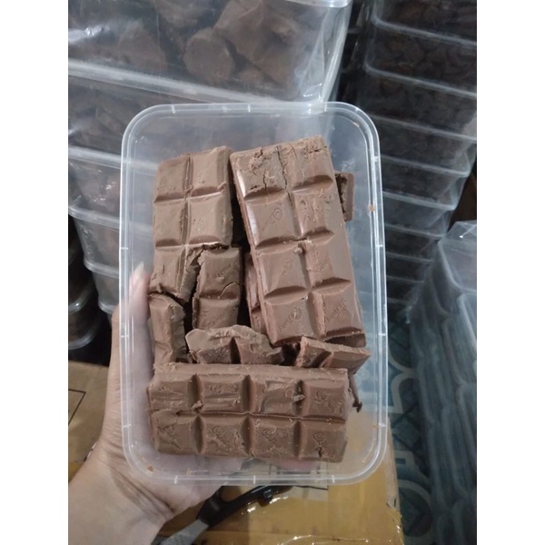 Coklat patahan Cadbury