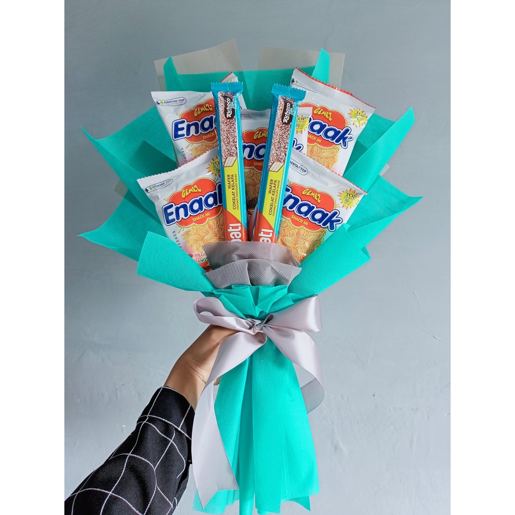 

Buket Jajan / Kado Wisuda - Ulang Tahun