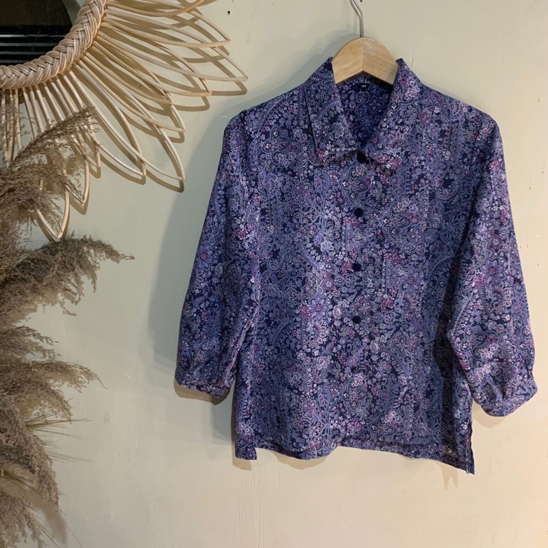 THRIFTING KEMEJA VINTAGE