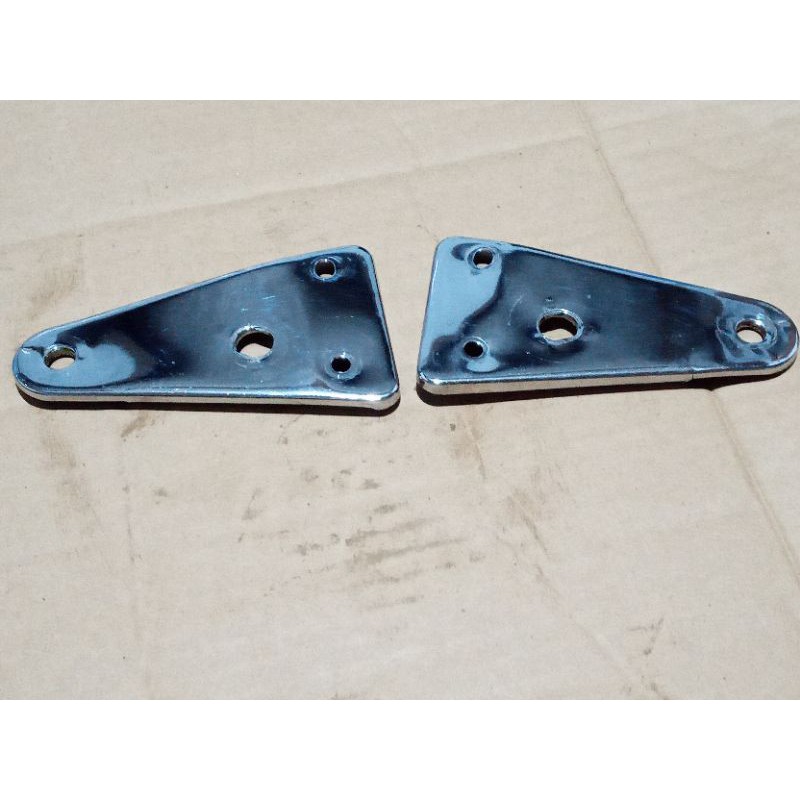 Dudukan lampu depan pangkon lampun depan kupingan lampu depan tiger megapro