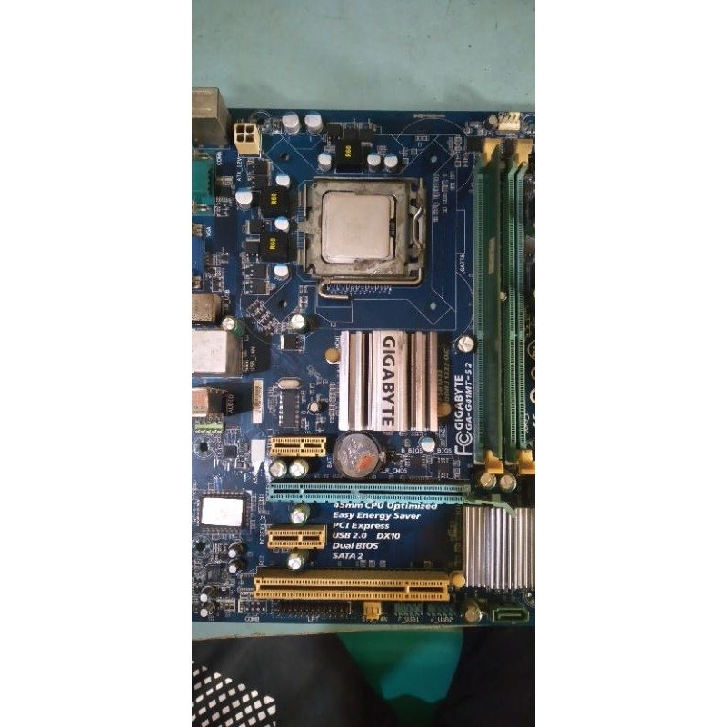 mobo gigabyte G41 + Xeon L5420 +Ram 2gb