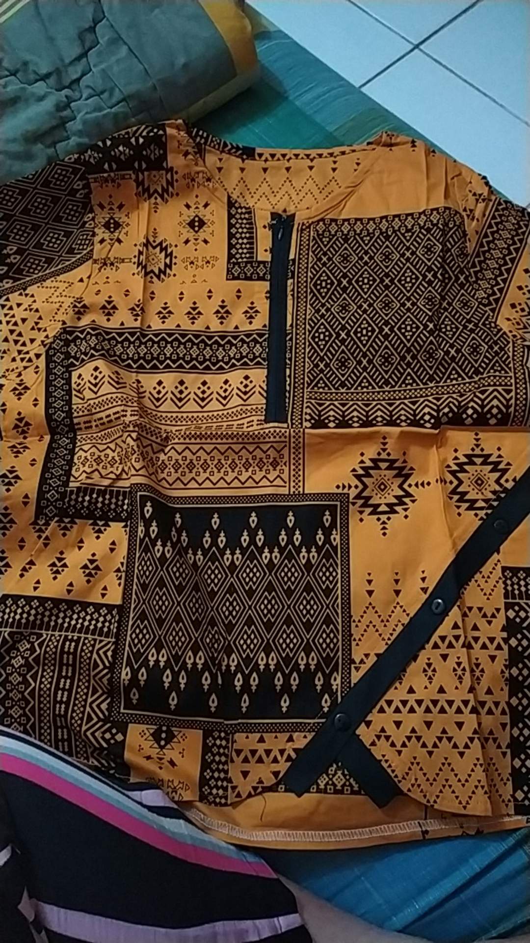 W-24 Atasan Batik Wanita Katun Strecth Lengan 3/4 Untuk Kerja Kantoran Modern