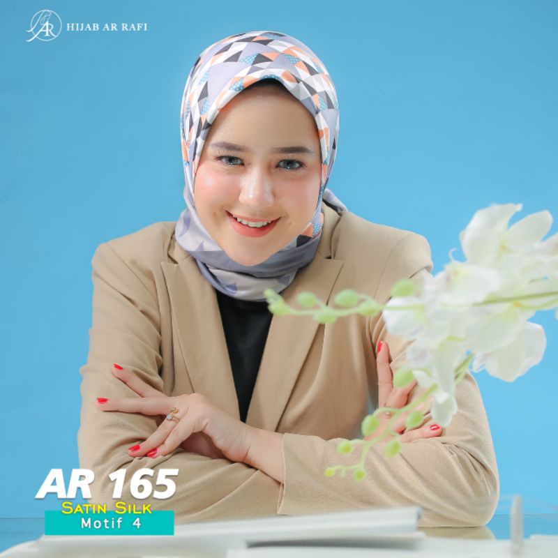 AR 165 Satin Slik motif 4