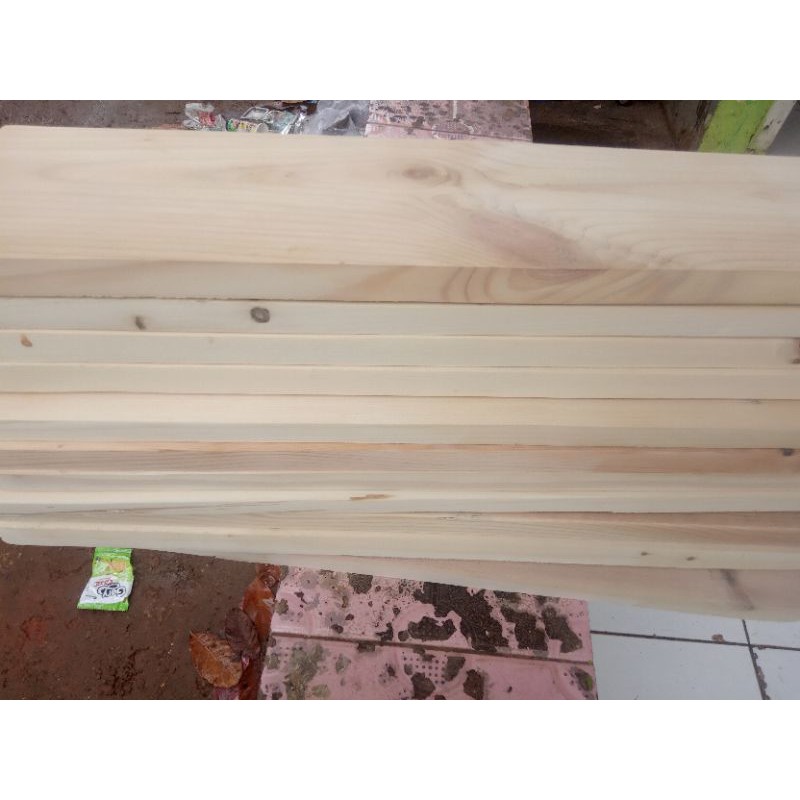 

Kayu jati belanda ex palet 6x30 cm