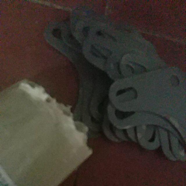 Plat Penyangga Siku Lubang Lobang / Slotted Angle / Plat Siku Lubangl