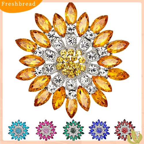 [ TERLARIS]Women Fashion Flower Brooch Crystal Rhinestone Jewelry for Wedding Party Gift