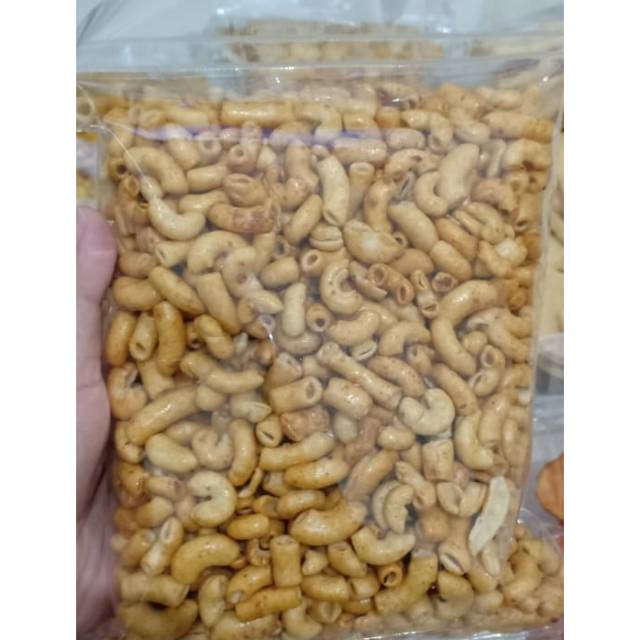 

Makaroni, alen-alen, kuping gajah