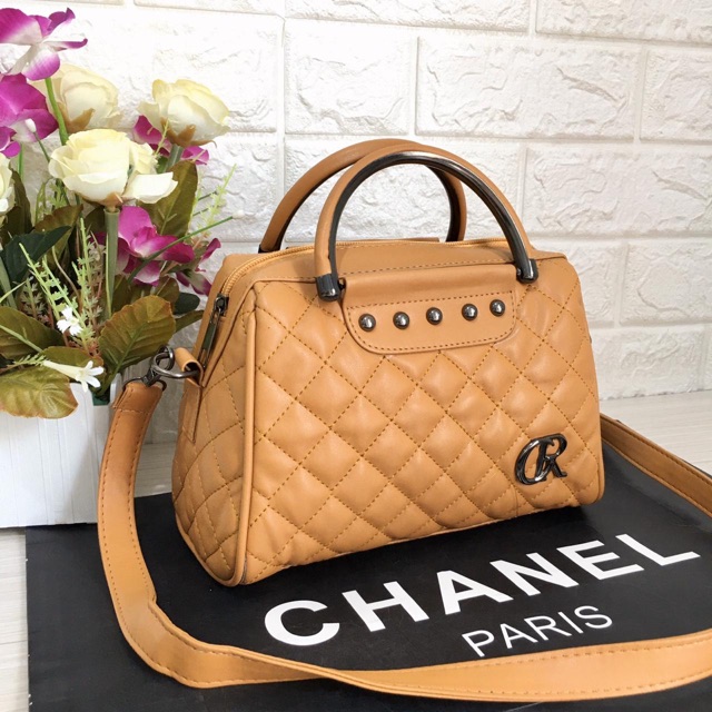 TAS WANITA HANDBAG CHANEL SPEEDY STUD BEHEL SELEMPANG 