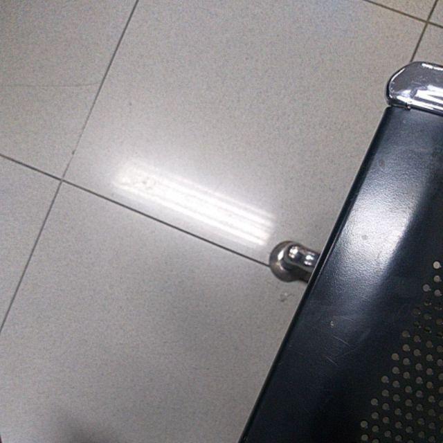 Tidy Karmoy D405 Two Way Wall Tap - Kran Air