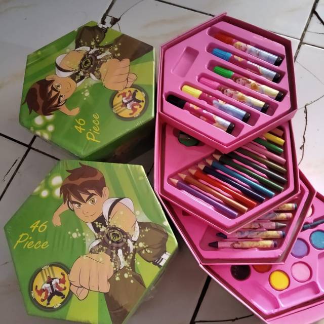 

Crayon set karakter