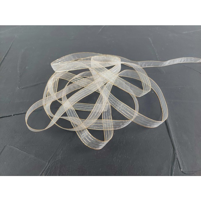 

Pita Organdi Garis-Garis Emas; Lebar 1.5 cm; Panjang 50 Yard