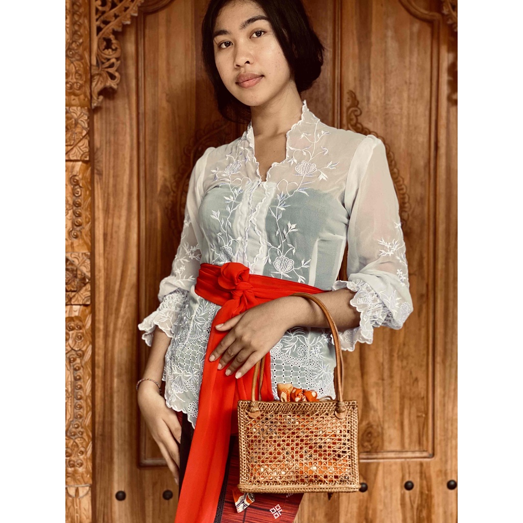 Tas rotan/ tas ate/tempat bunga/Pemuspan karawang kotak kecil