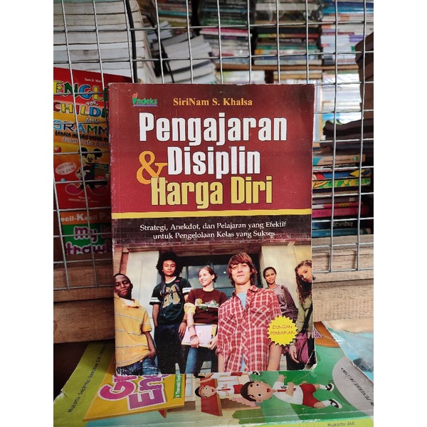 pengajaran & disiplin & disiplin harga diri. by SiriNam S. Khalsa