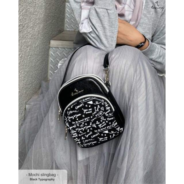 Mochi Slingbag by tas.una