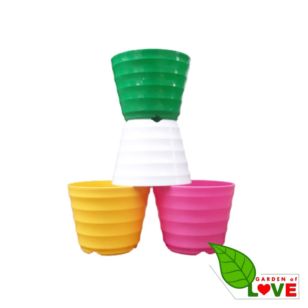 Pot Bunga 15cm / King Mado 18 Hijau Polos Toko Plastik 15 Cm Tanaman Hias