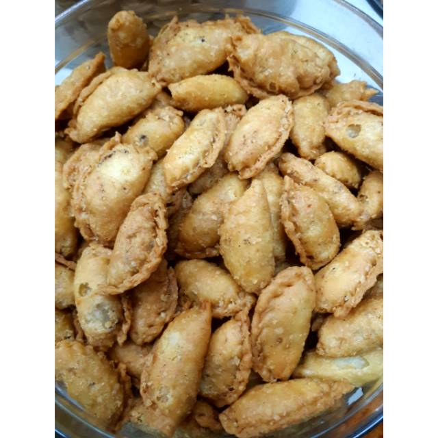 

Pastel Mini Isi Abon Sapi