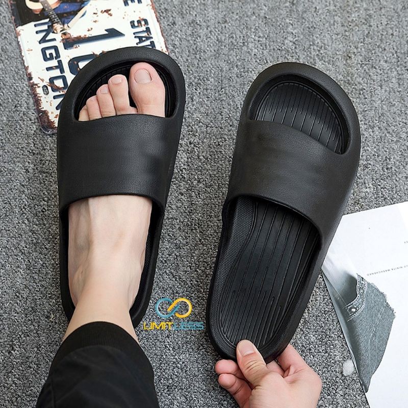 Sandal Pria Selop Karet Sendal Pria Slide Terbaru Sport Sendal Cowok Murah Hitam Polos Kekinian Sandal Slide Pria