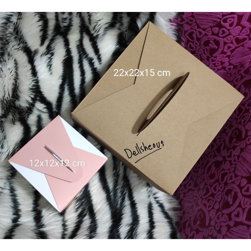 

Kotak kue handle | kotak kue tart | kotak kado | dus kue | box kue