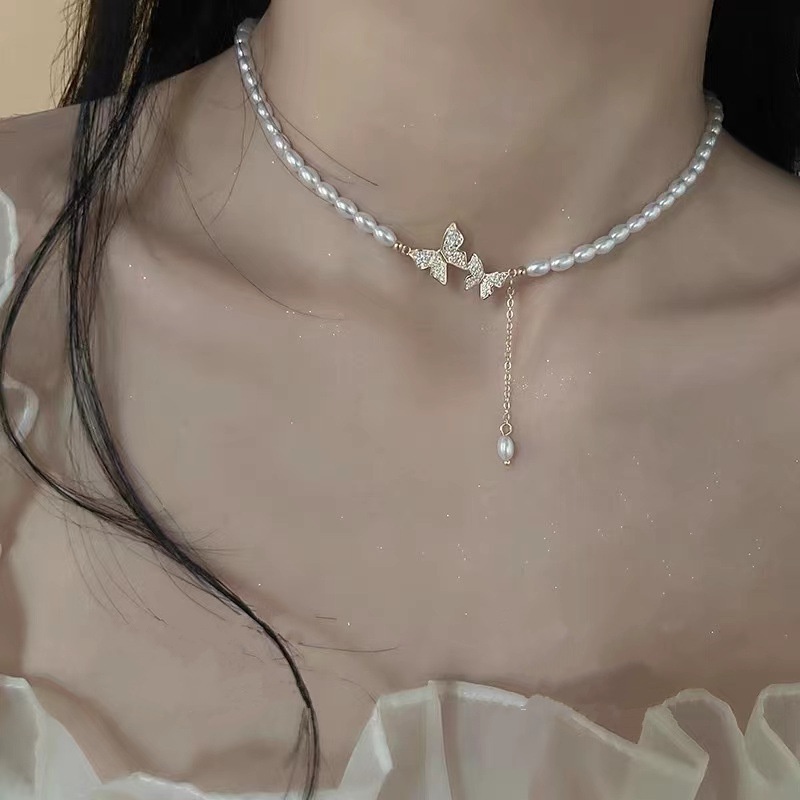 Butterfly Kalung Rantai Klavikula Hias Liontin Kupu-Kupu Mutiara Air Tawar Bahan Zirkon