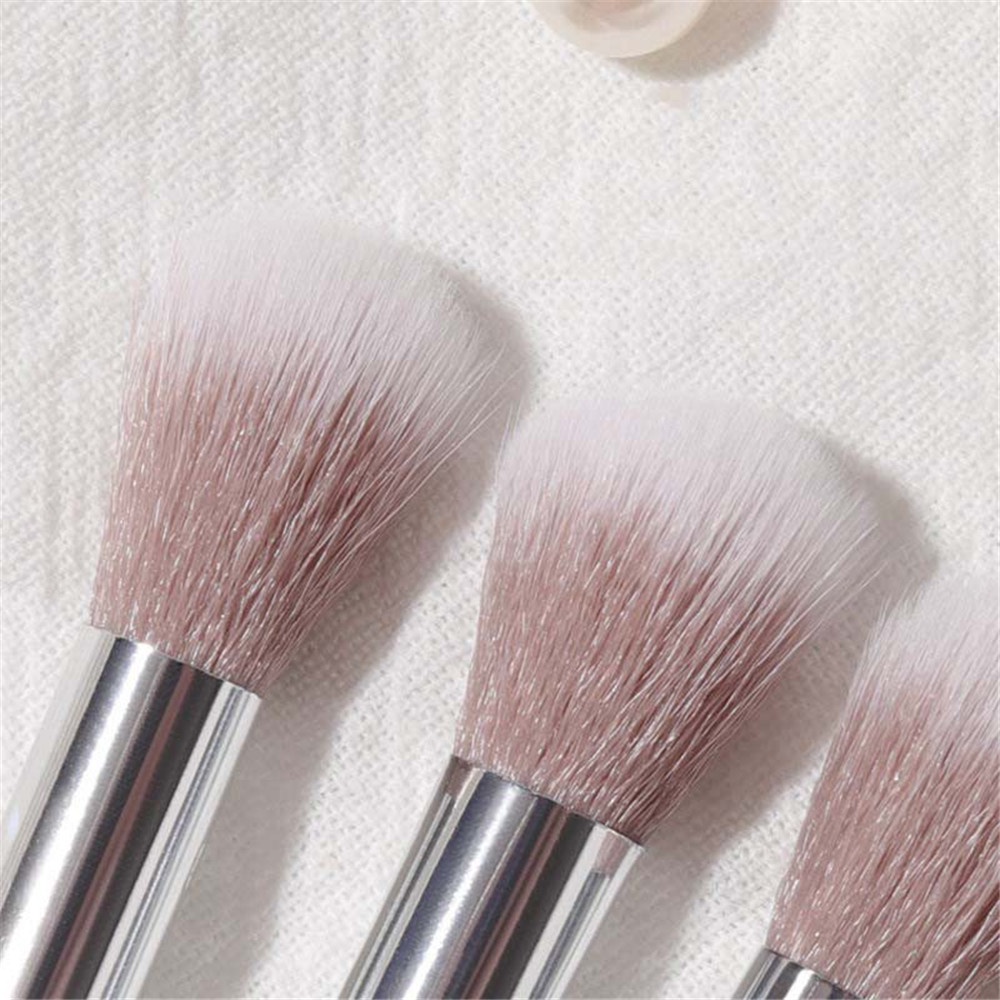 1pc Brush Makeup Untuk Contouring / Highlighting Hidung