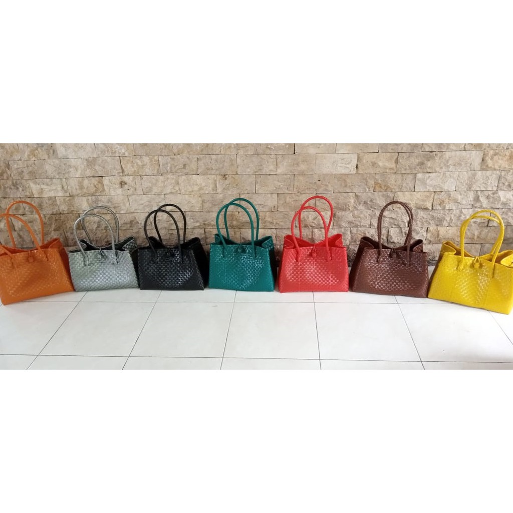Tas Jali Jali Anyaman Plastik Polos (Size XL)