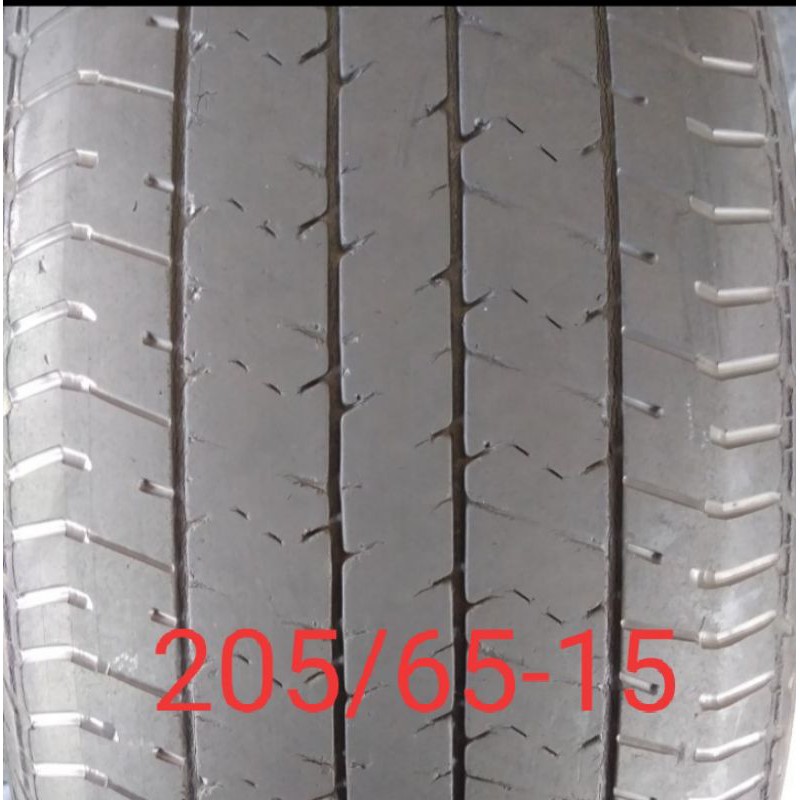 Ban mobil second ukuran 205/65 r15 tubles