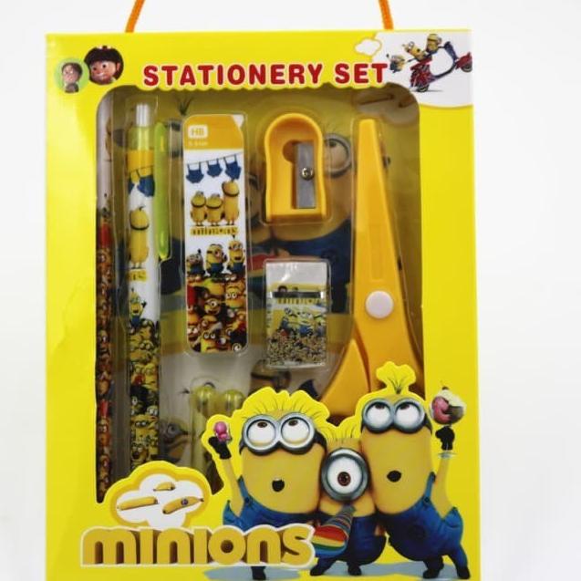 

[KODE PRODUK 0IVOJ6379] Stationary set goody bag ultah kado natal cars minion mickey mouse10