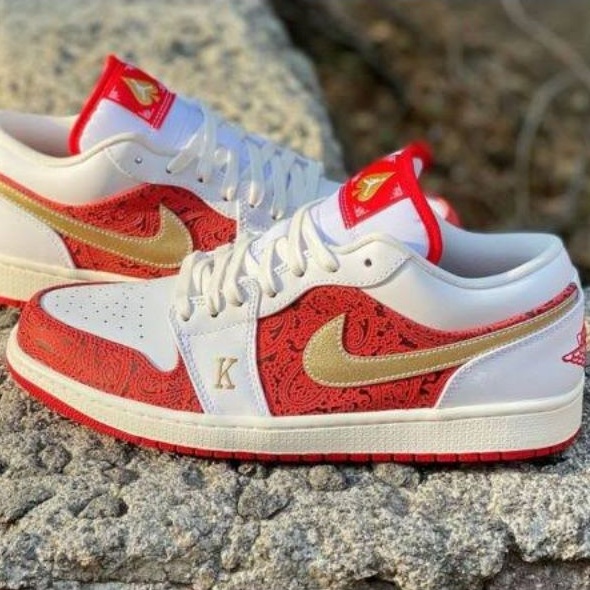 Sepatu Nike Air Jordan 1 Low Spades Red White Merah Putih  Premium