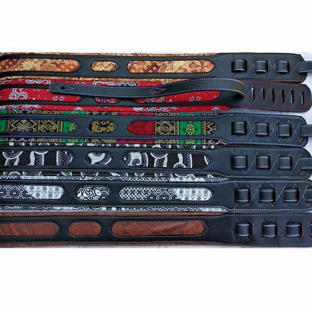 Strap Gitar kulit Batik motif premium