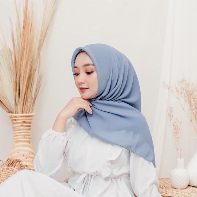 BELLA SQUARE Hijab Segiempat Warna Part1 Jilbab Pollycotton Premium [COD] [Go-Send]-ROSE PINK