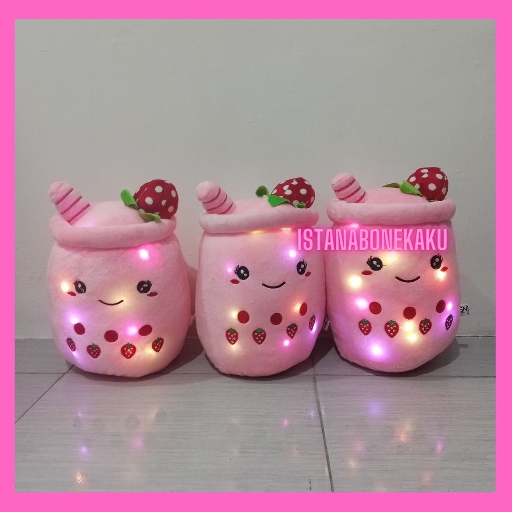 Boneka Boba Milk Tea Strawberry Lampu LED Bahan Halus Isi Dacron Murni SNI