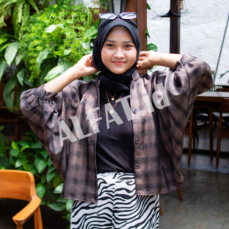 Moige batwing // kemeja tamara batwing // outer batwing flanel &amp; semiwoll