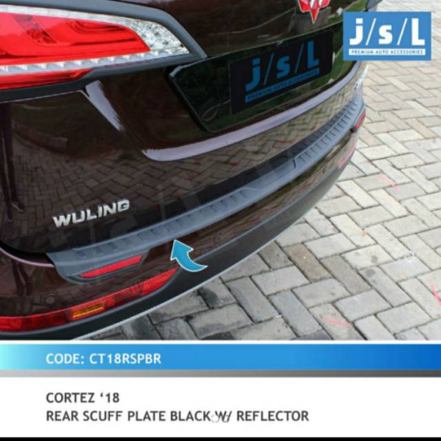 Sillplate belakang wuling Cortez black with refrektor jsl