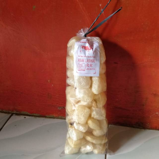 

Krupuk kulit sapi asli, krupuk rambat