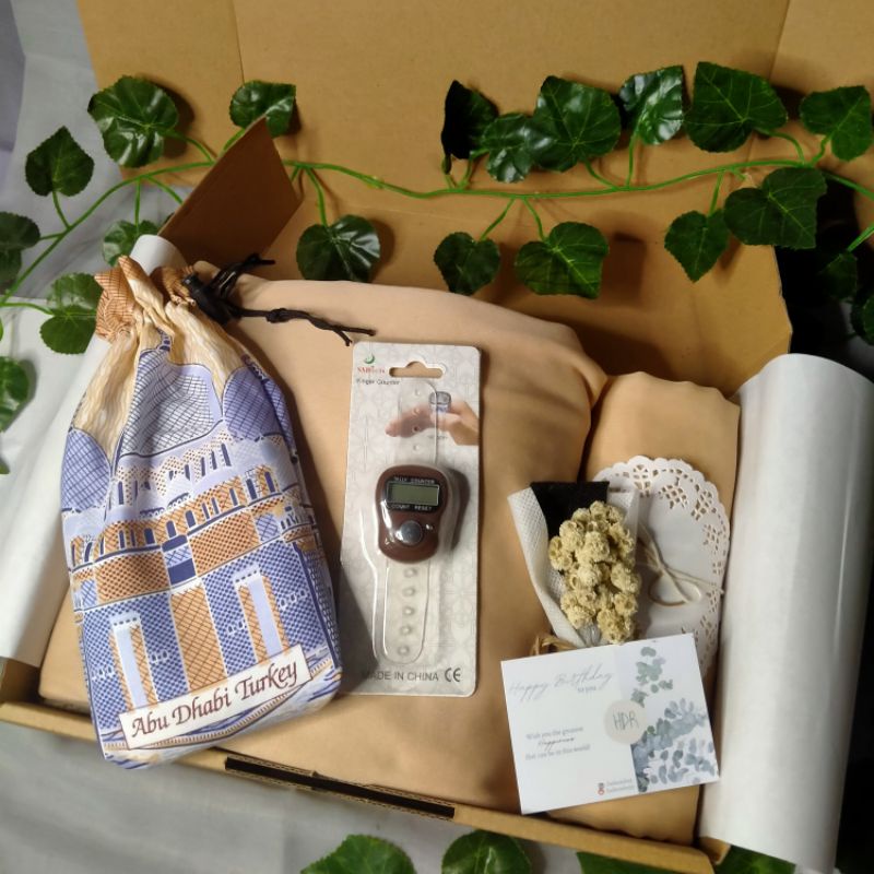 

HAMPERS MUKENA LEBARAN