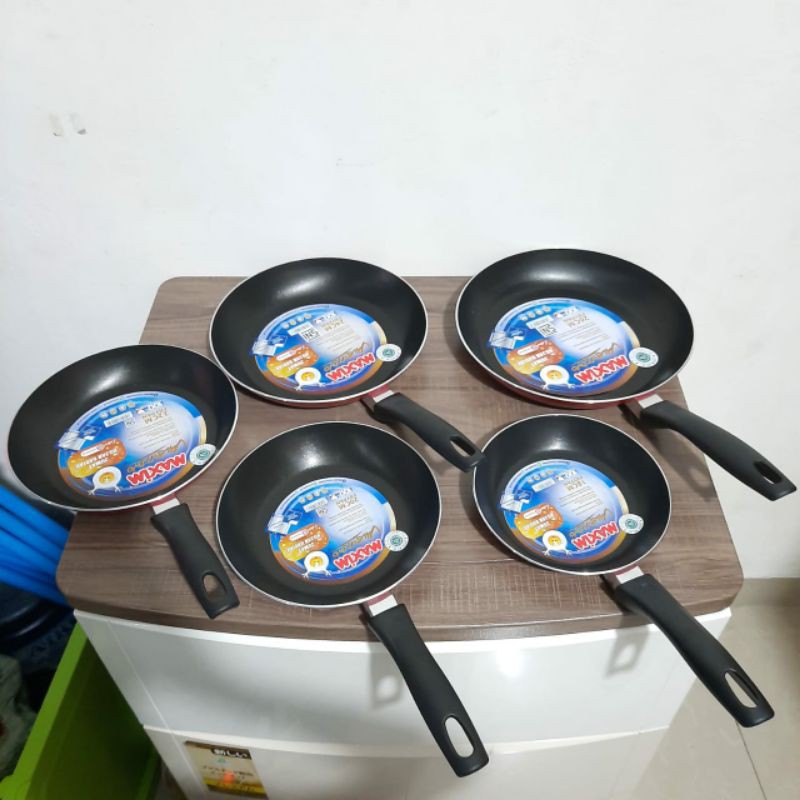 SALE!! TEFLON MAXIM ANTI LENGKET VALENTINO FRYPAN 12-18-20-22-24-26 CM TEFLON MURAH