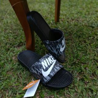  Sandal  slop nike  bennasi just do it hitam  motiv 39 43 