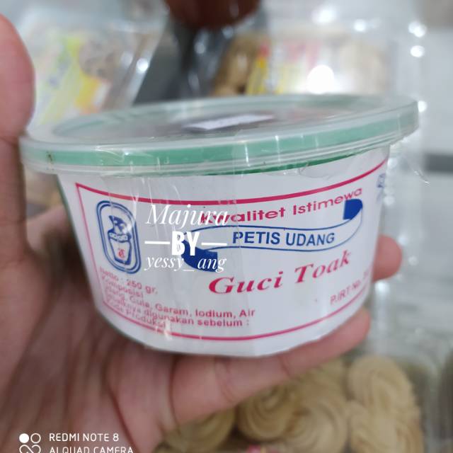 

Petis Udang Guci Toak 250gr