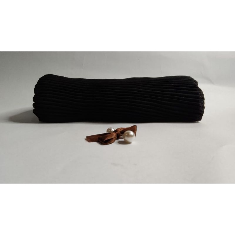 Pashmina Diamond Plisket Full Lidi Tanpa Garis Tengah 175 cm x 75 cm-Hitam