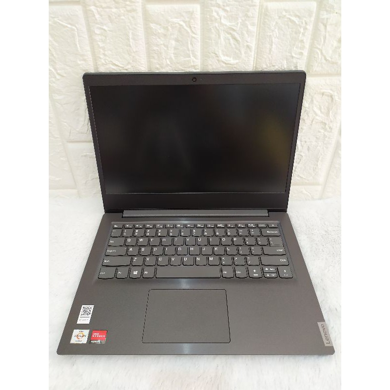 Lenovo V14-ADA ATHLON SILVER 3050U
