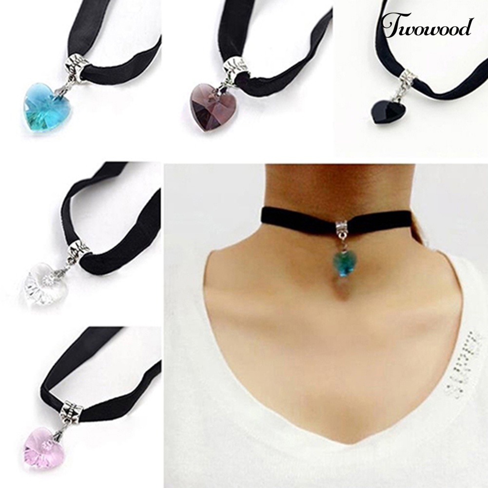 Kalung Choker Pendek Liontin Hati Aksen Berlian Imitasi Handmade Gaya Retro Gothic