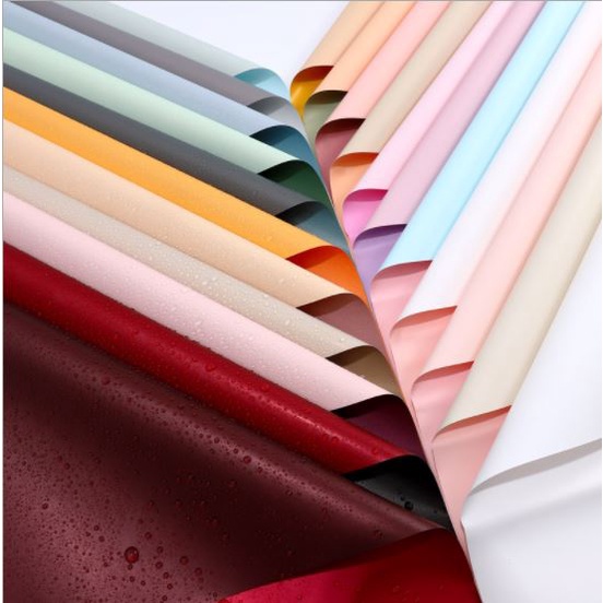 

(5 lembar) cellophane / kertas wrapping / plastik bungkus bunga 2 warna berbeda