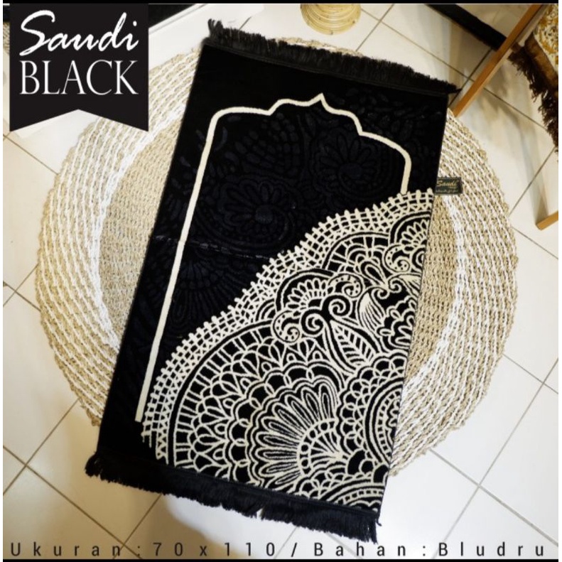 Sajadah Saudy Black Super Premium Sajadah Bludru Hitam