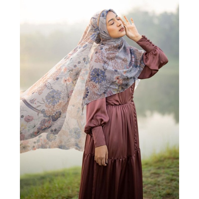 Sandhya Scraf by Heaven Lights