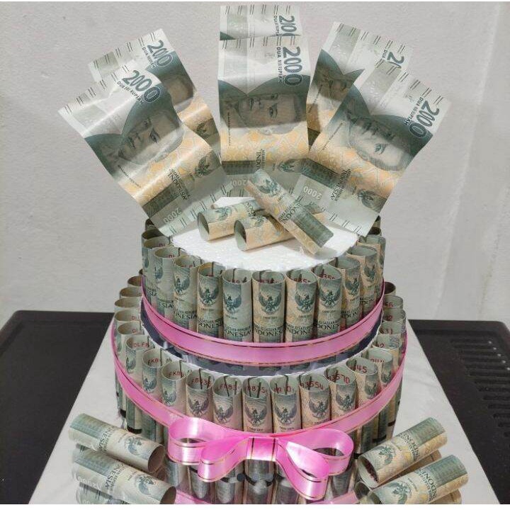 Bucket Paket Money Cake Pecah Rp.2.000 / Kue Uang Asli / Bouquet Bunga Bucket Uang / Hadiah Ulang Ta